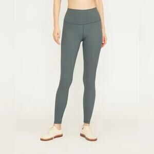 Everlane NWOT Women's Perform Ankle Legging Activewear 24/7 Pine Green Size M